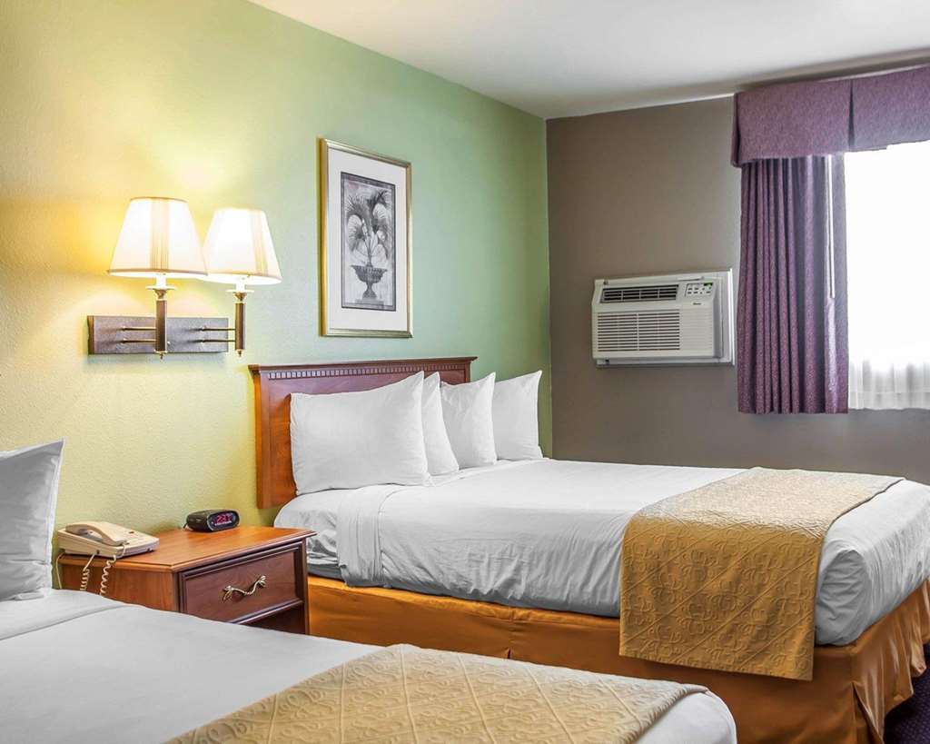 Quality Inn & Suites Hannibal Room photo